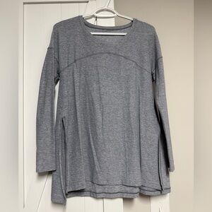 lululemon athletica Heather Gray Long Sleeve Top